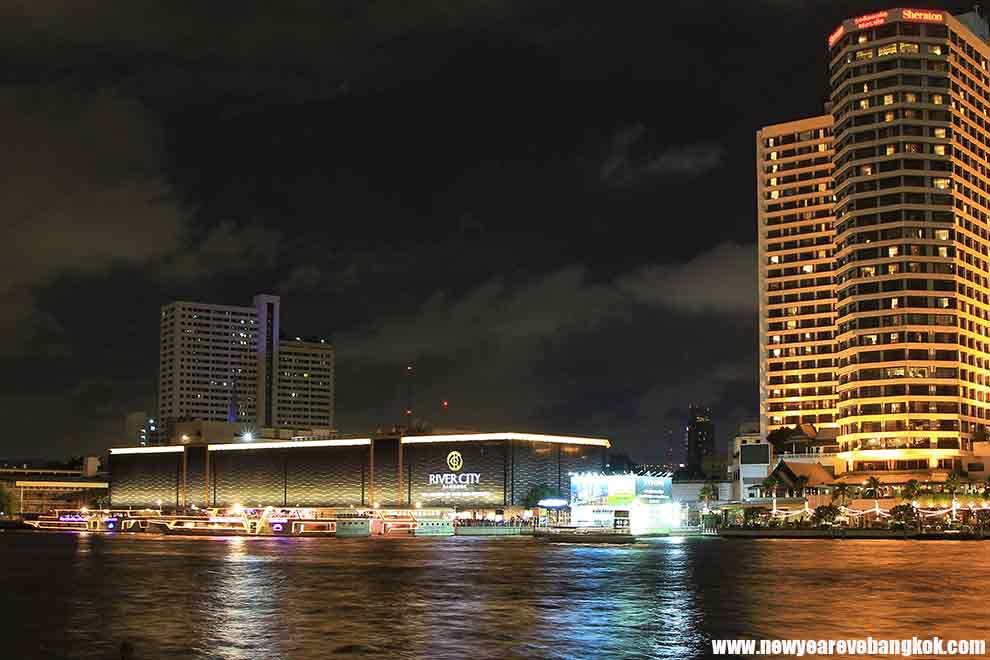 Bangkok New Year EVE 2021 River Cruise