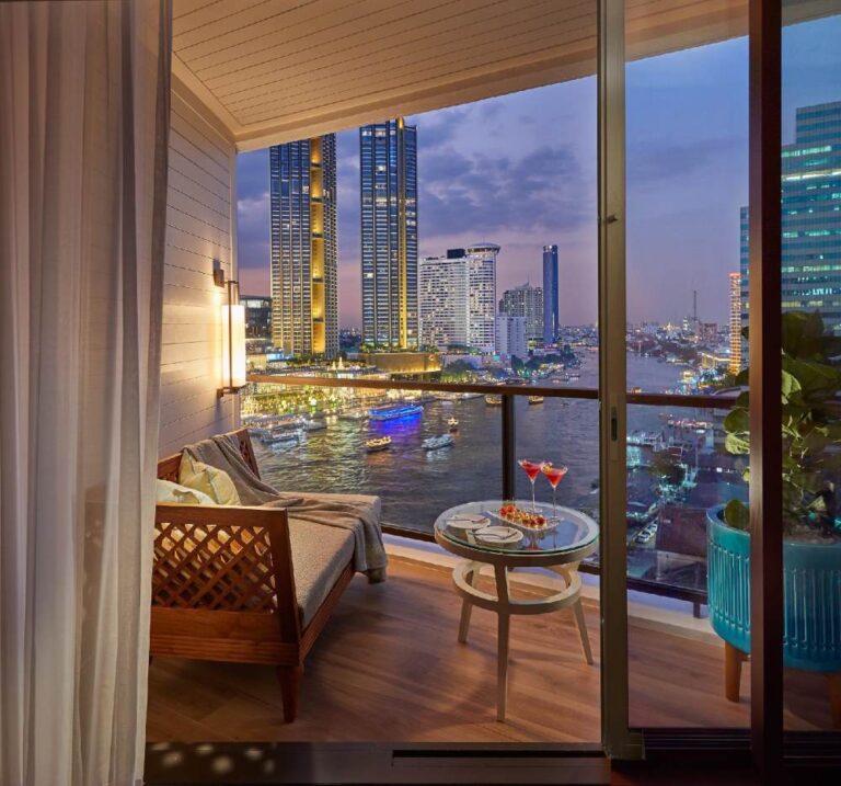 Mandarin Oriental Bangkok New Year's Eve Best hotels for New Year's Eve Bangkok New Year's Eve celebration Bangkok Bangkok luxury New Year's Eve Riverfront New Year's countdown Bangkok Mandarin Oriental Bangkok festive season Ultimate New Year's Eve Bangkok Best place to watch fireworks in Bangkok Bangkok NYE hotel package Mandarin Oriental gala dinner Luxury hotels Bangkok riverfront Chao Phraya River fireworks New Year's Eve dinner Bangkok Bangkok New Year's Eve party Riverside countdown Bangkok Stay at Mandarin Oriental Bangkok NYE Five-star hotel New Year Bangkok Mandarin Oriental special events Bangkok Bangkok luxurious celebration High-end New Year's Eve party New Year's Eve packages Bangkok Best fireworks view Bangkok Luxury hotel New Year's party Mandarin Oriental hotel Bangkok review Riverside hotels for New Year's Eve NYE in Bangkok for couples Family-friendly New Year Bangkok Bangkok festive countdown Top hotels for New Year's New Year's Eve getaway Bangkok