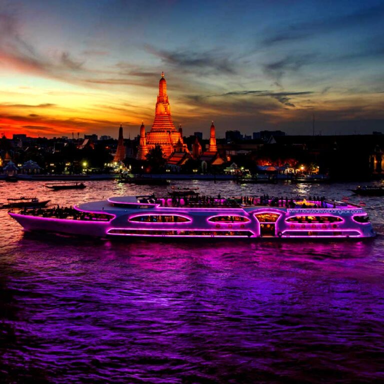 Famous New Year's Eve 2026 Wonderful Pearl Cruise Bangkok Countdown. The luxurious Nye river dinner cruise Bangkok and breathtaking fireworks