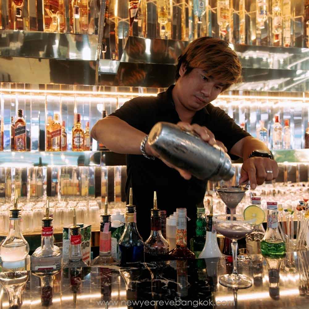 Unicorn Cruise New Year Eve 2026 Bangkok Affordable Dinner Cruise. Seafood Dinner Cruise Bangkok, New Year Eve 2026 in Bangkok, Unicorn Cruise Dress Code, Family-friendly New Year Eve Cruise, Unicorn Cruise capacity.
